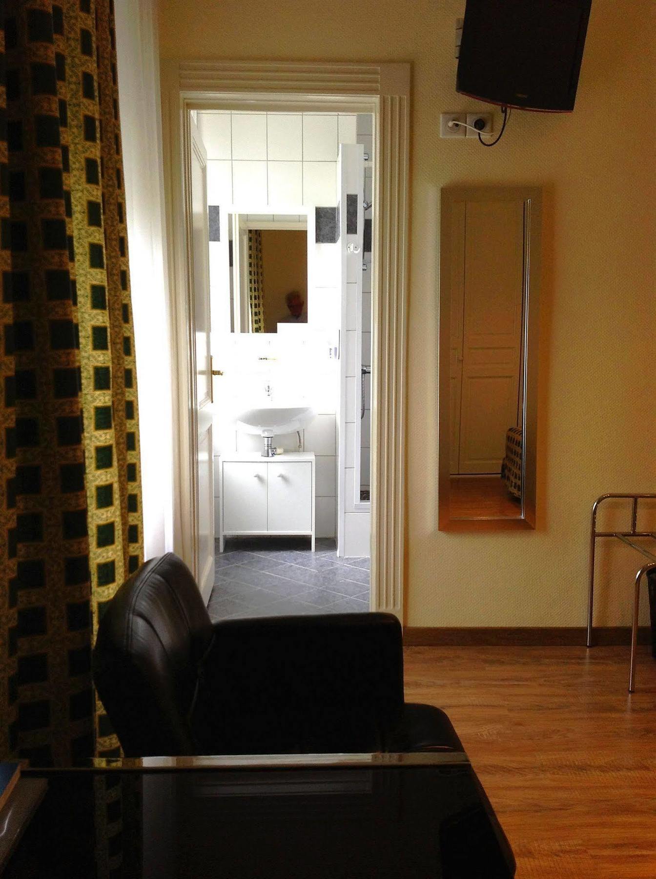 Hotel Berlioz Euroairport Basel - Mulhouse - Freiburg Saint-Louis  Exterior foto
